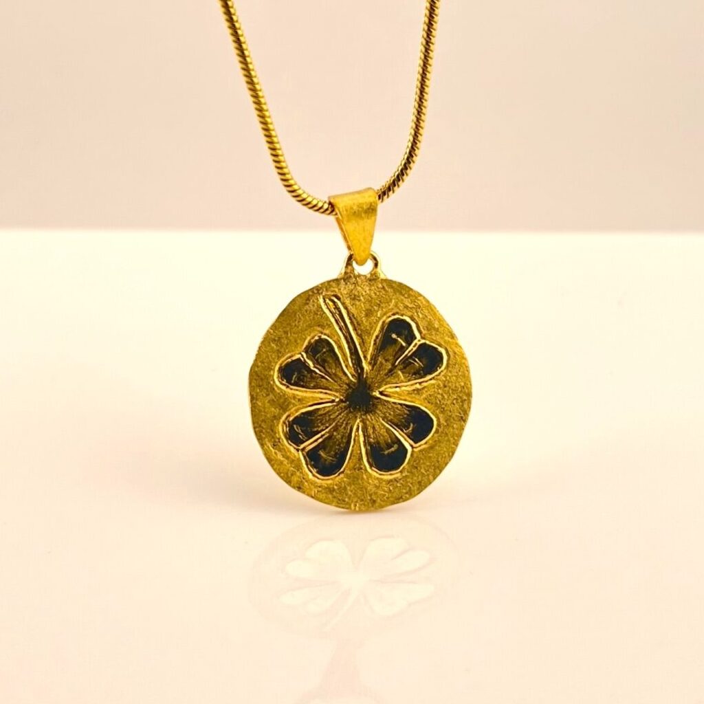 Flower pendant 13.24g